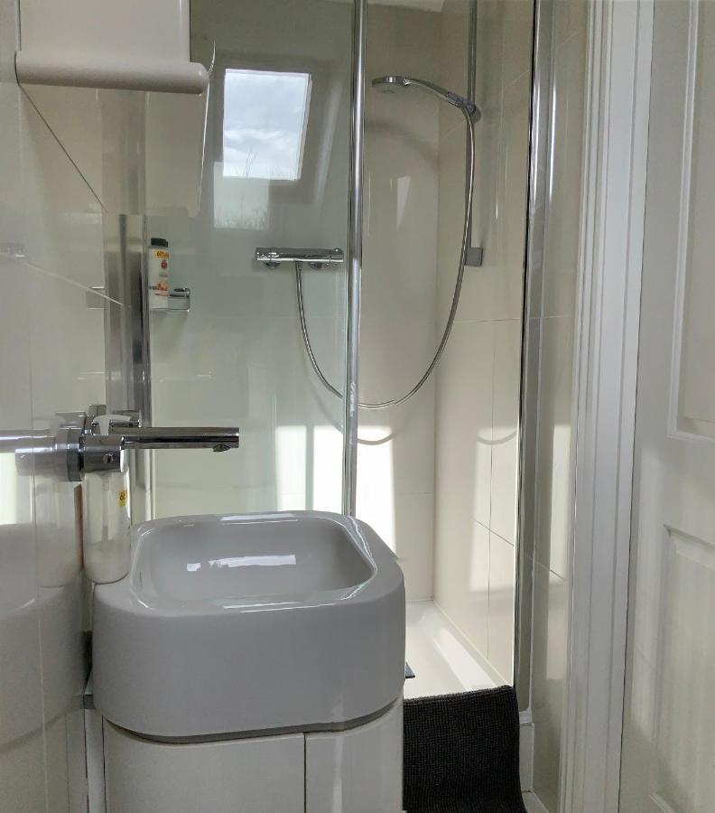 Harford En-Suite Rooms Lymington Bagian luar foto
